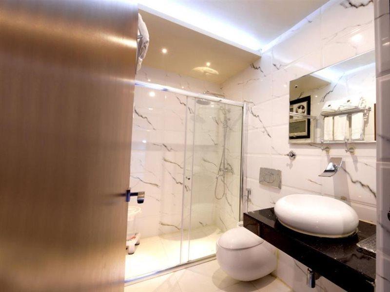 Hotel Mk Vivanta Гвалиор Екстериор снимка